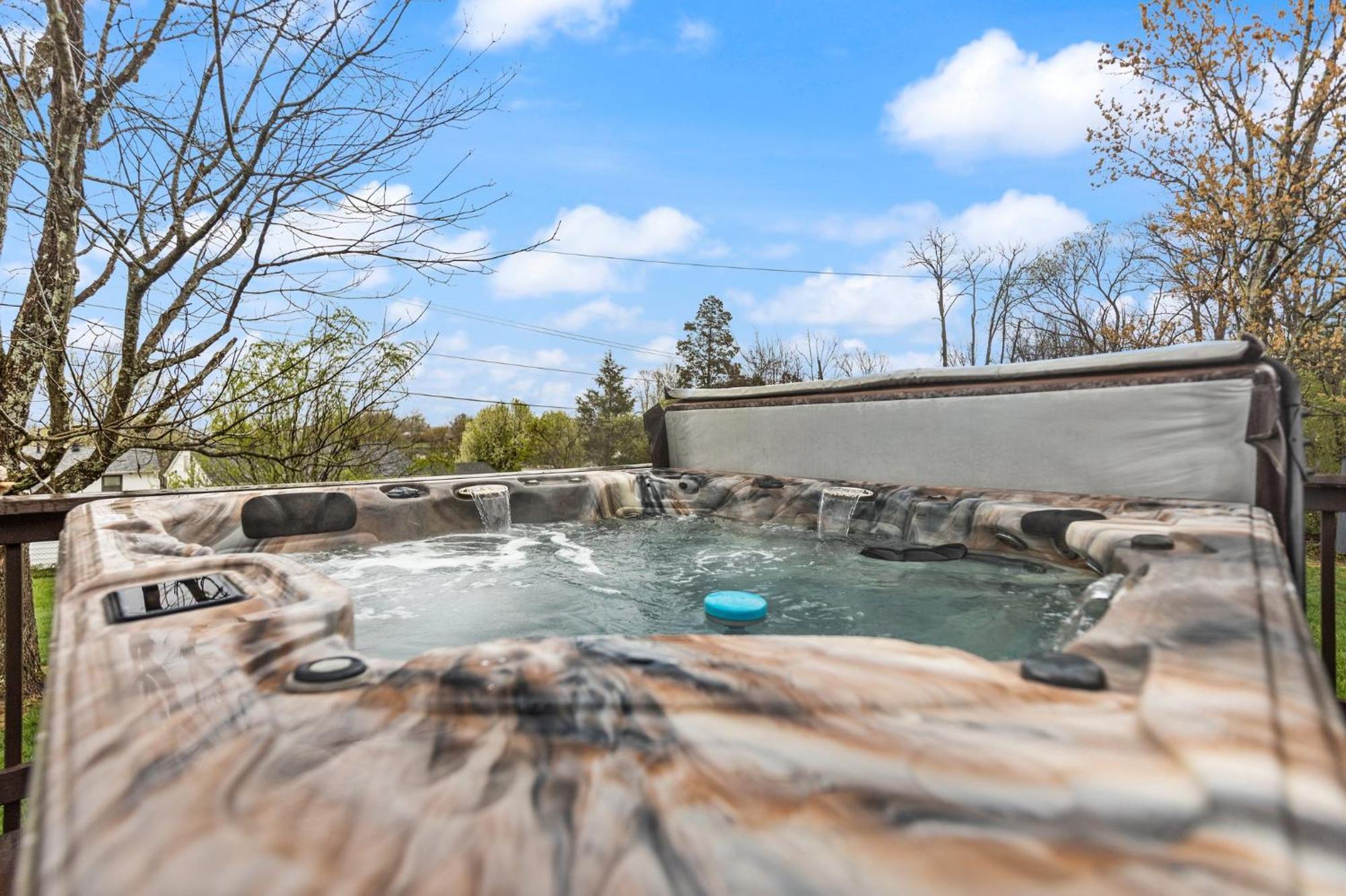 The Kentucky Bluegrass Retreat Villa แฟรงค์ฟอร์ต ภายนอก รูปภาพ