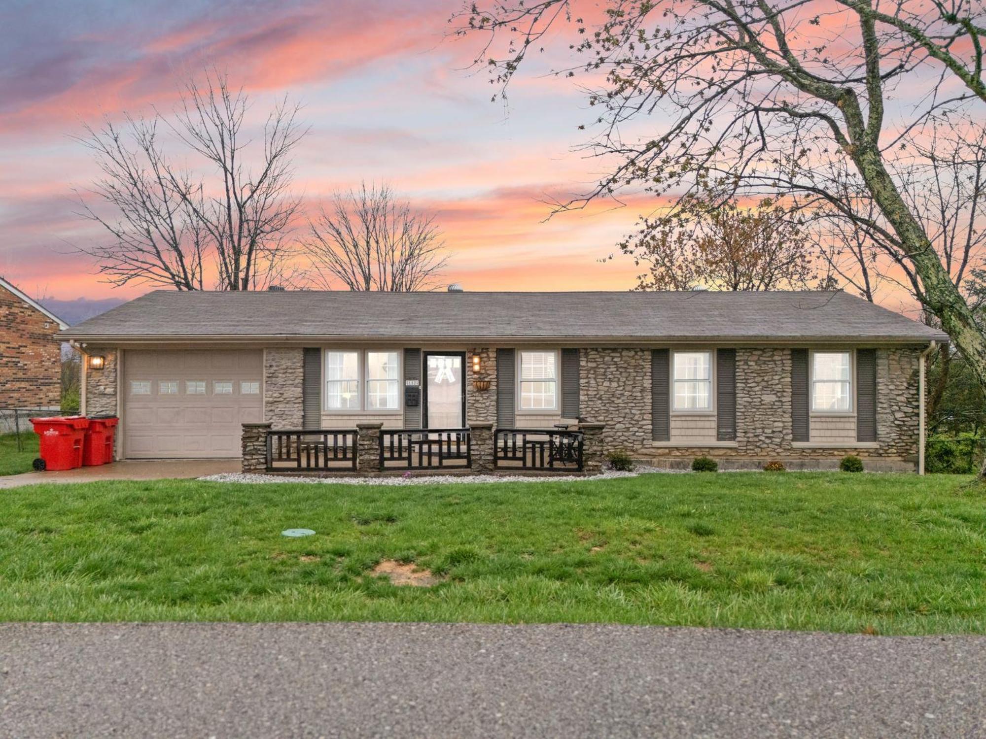 The Kentucky Bluegrass Retreat Villa แฟรงค์ฟอร์ต ภายนอก รูปภาพ